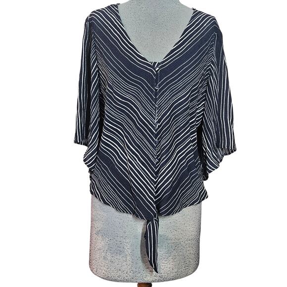 Vince Camuto Stripped V Neck Blouse Size Large - Picture 1 of 4